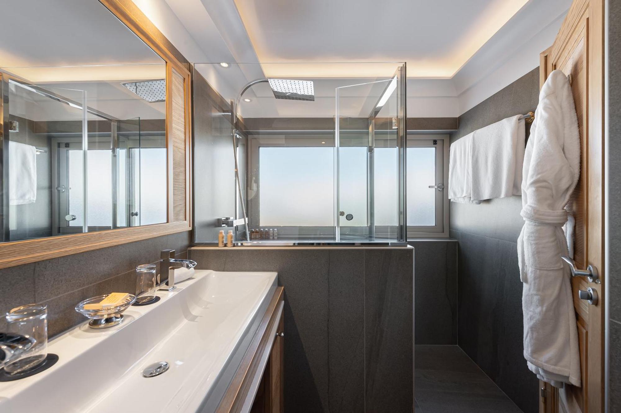 Hotel Annapurna كورشوفيل المظهر الخارجي الصورة