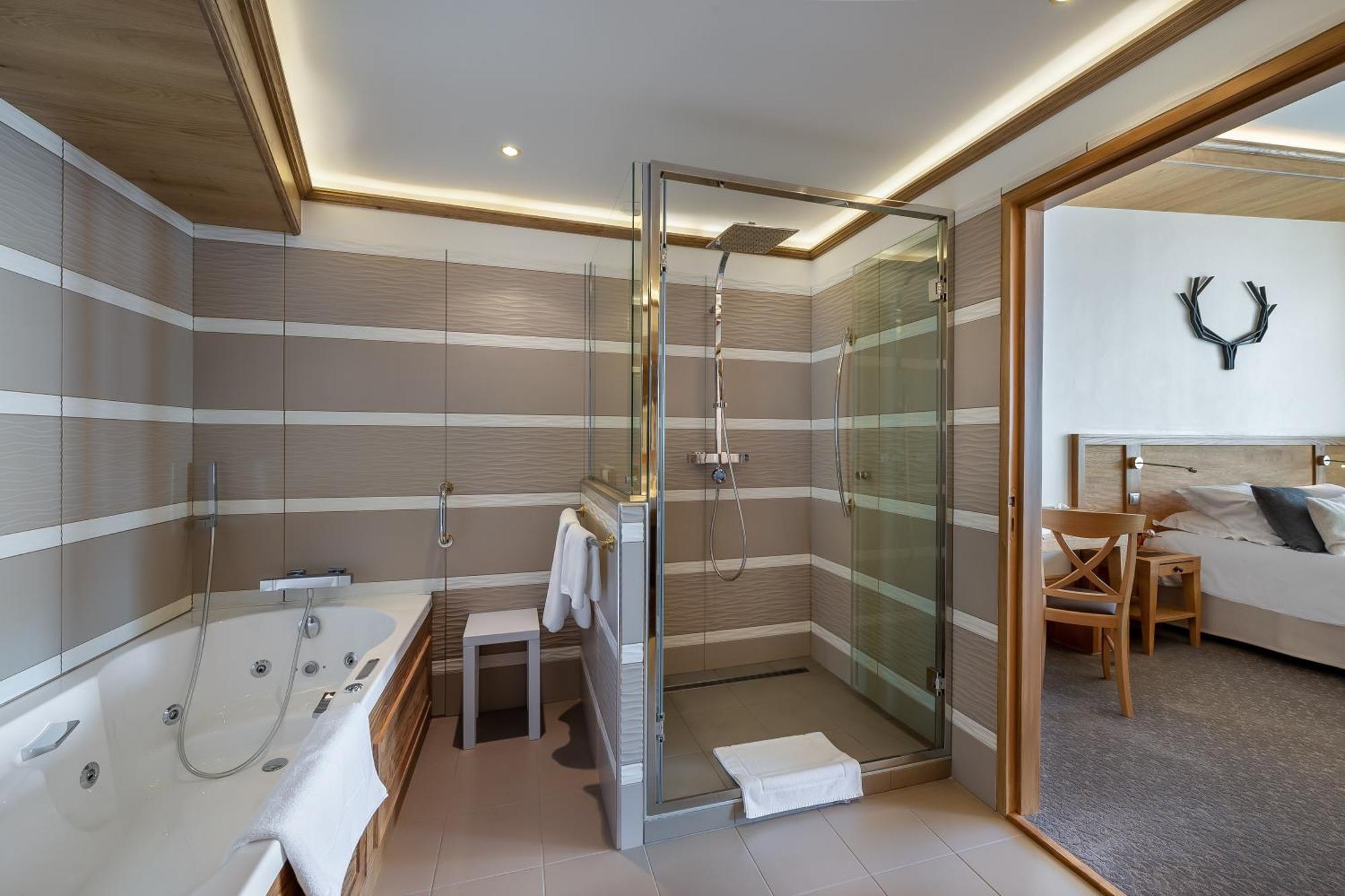 Hotel Annapurna كورشوفيل المظهر الخارجي الصورة